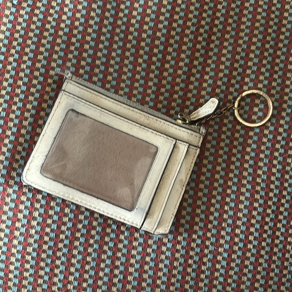 Coach Pouch - Coach Accessories - Coach Wristlet -Women’s Wallets - Card Holder - Picture 2 of 4